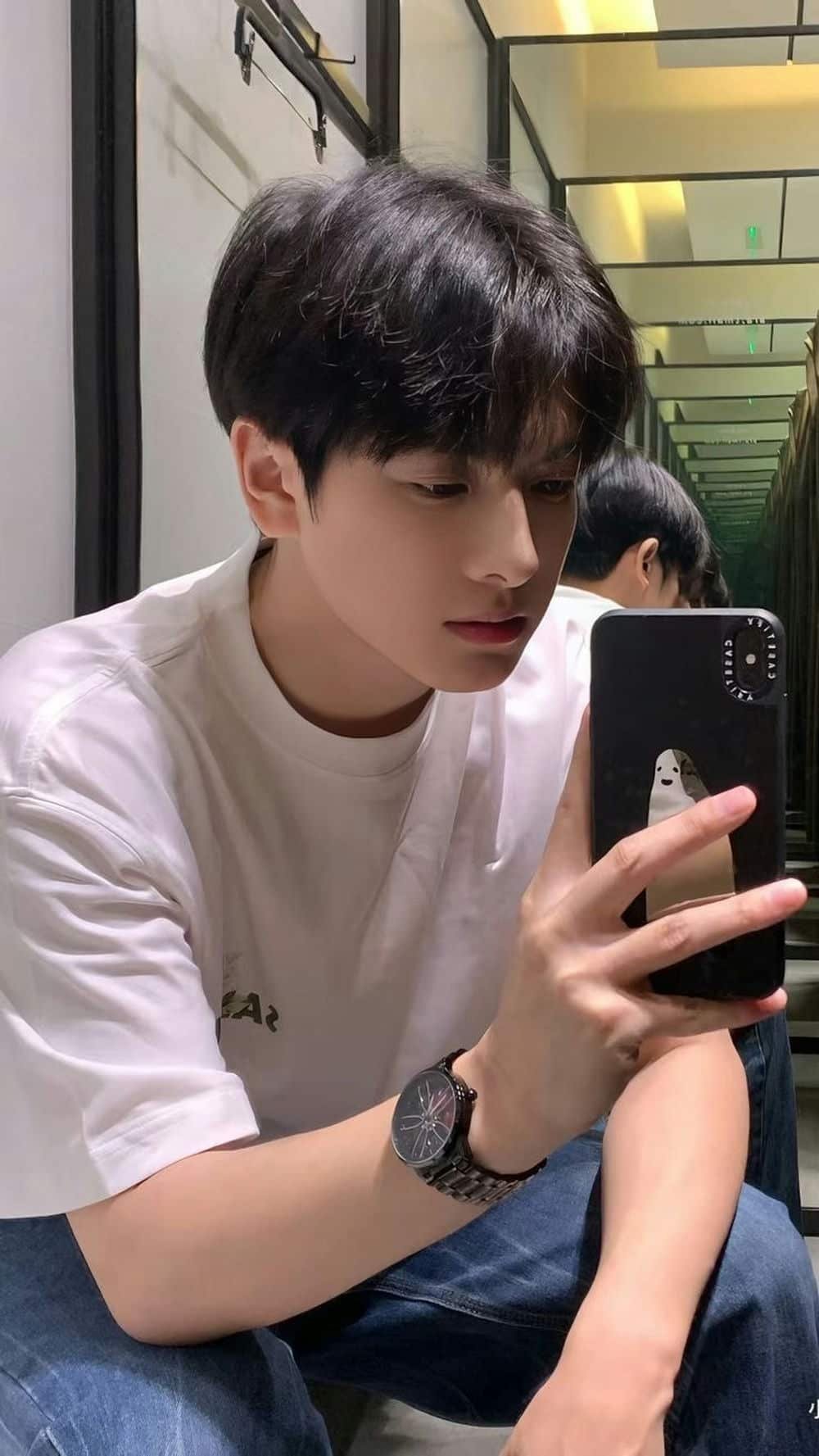 Anh trai đẹp phong cách