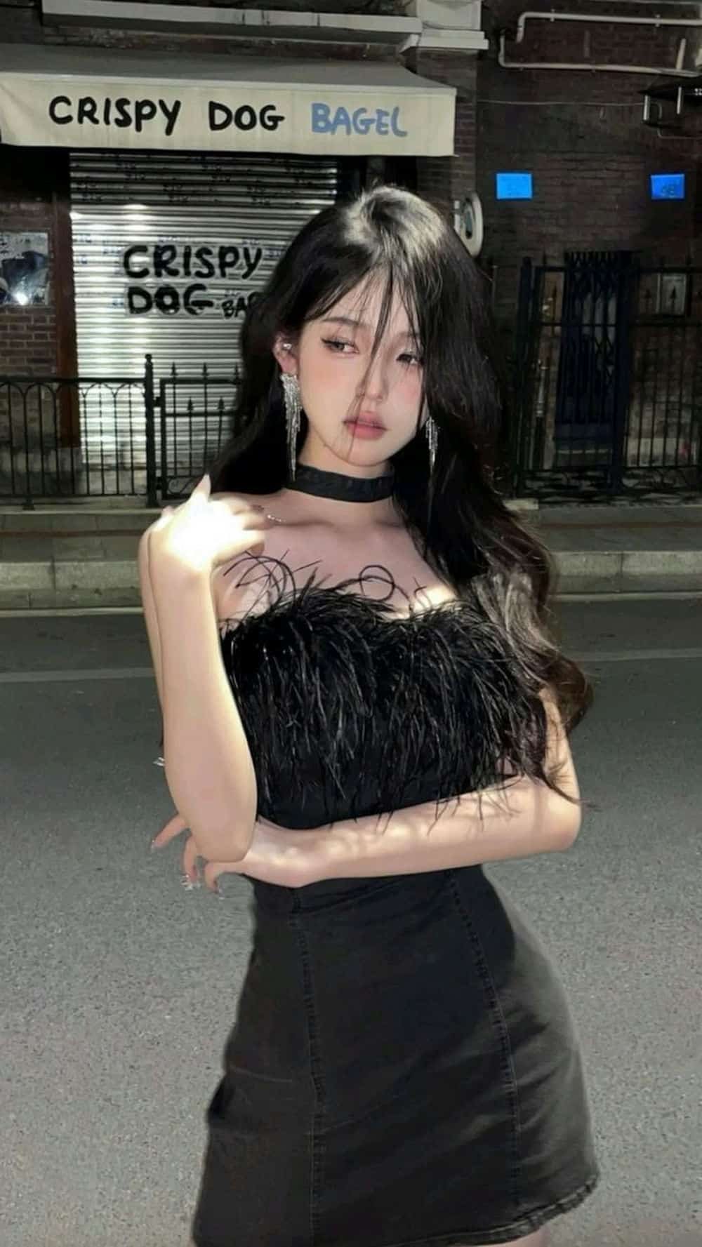 Cô gái xinh chụp ảnh