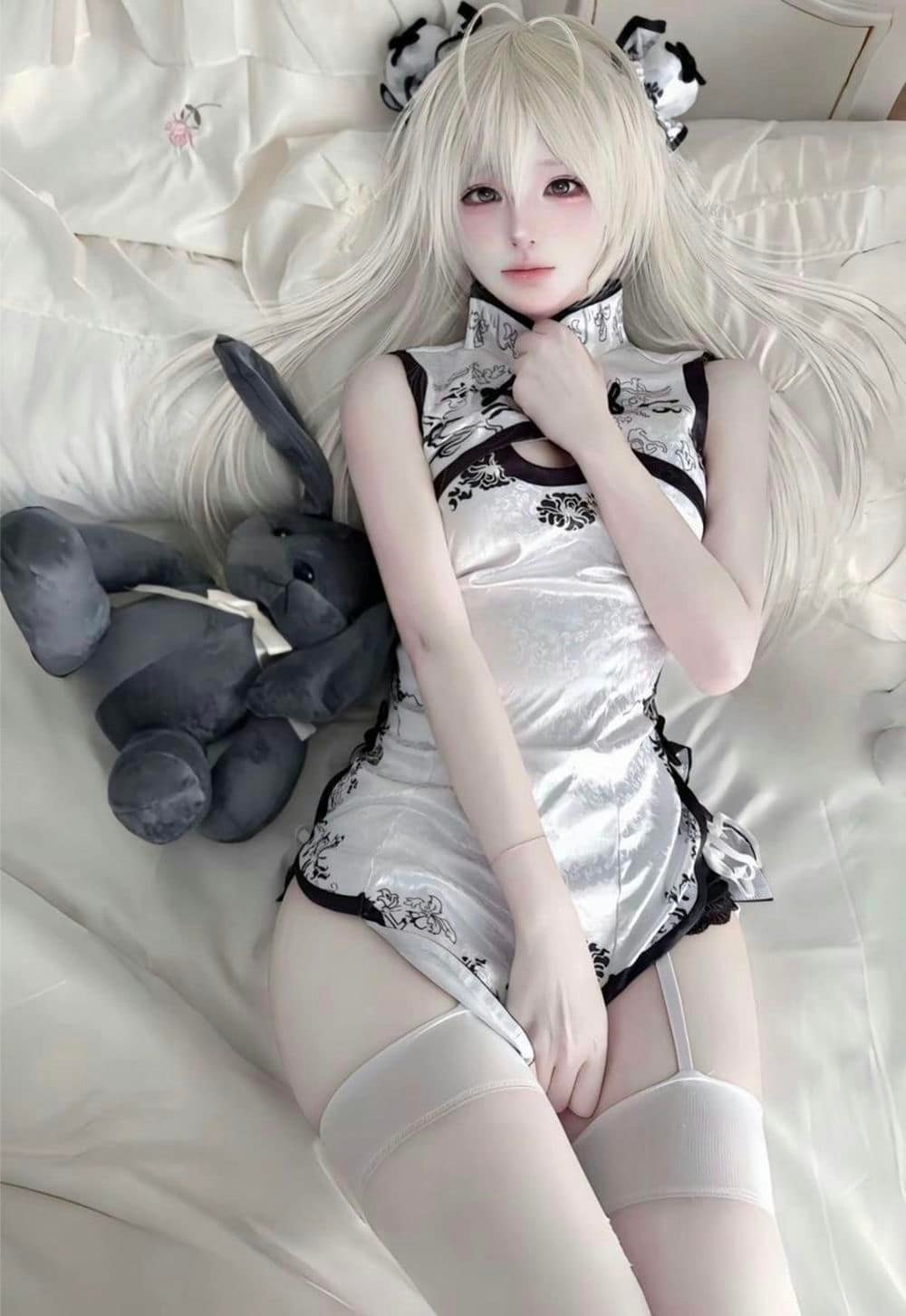 Gái xinh cosplay nhân vật hoạt hình