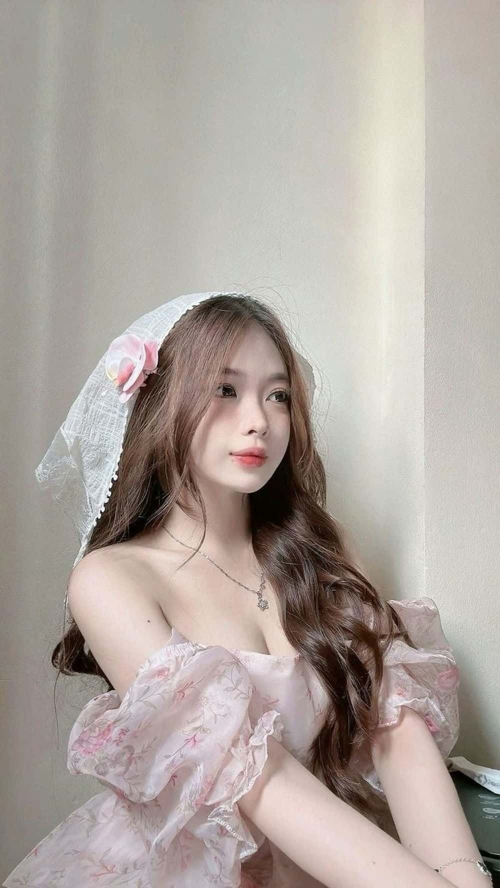 Gái xinh mặc váy gợi cảm