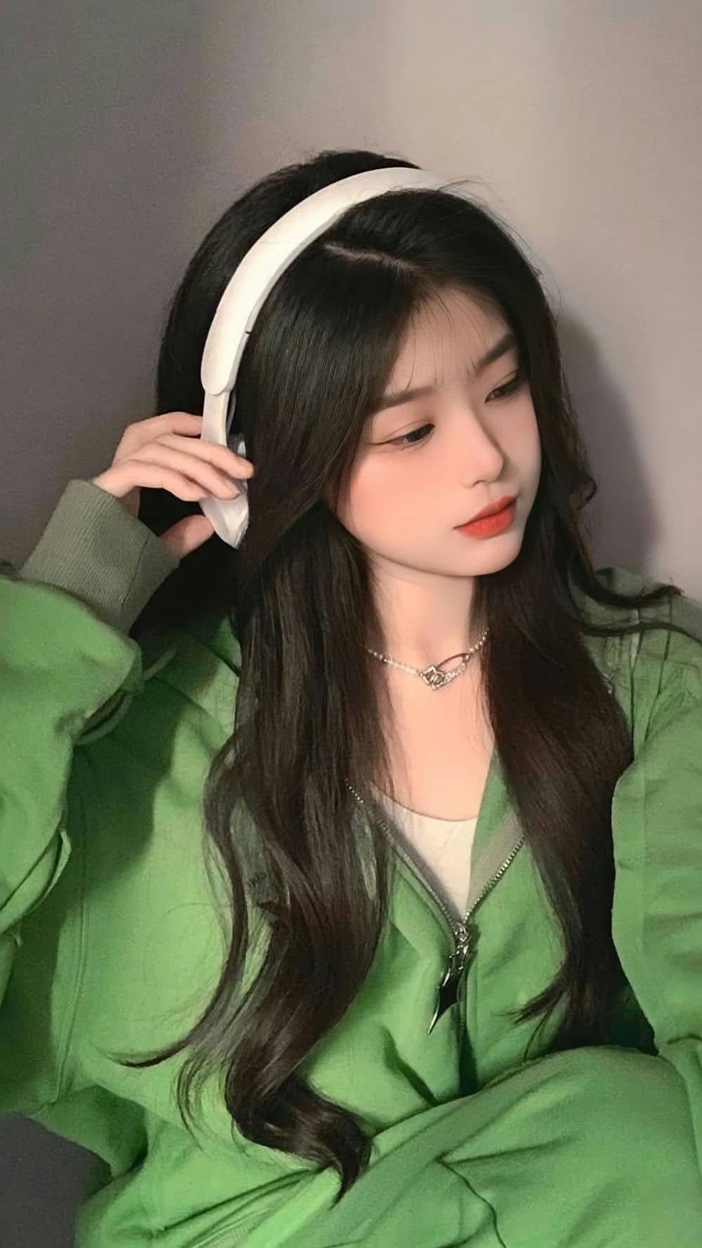 Hình gái xinh ánh mắt ngây thơ