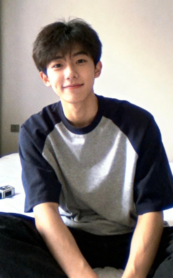 Hình trai đẹp lạnh lùng