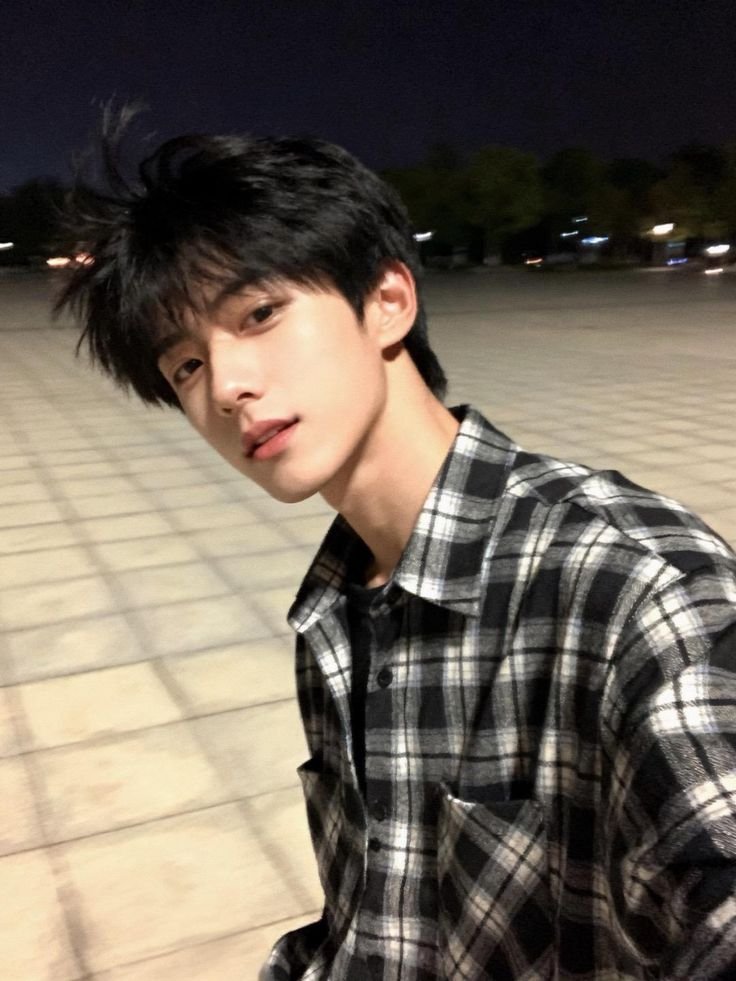 Hình trai đẹp mặt baby