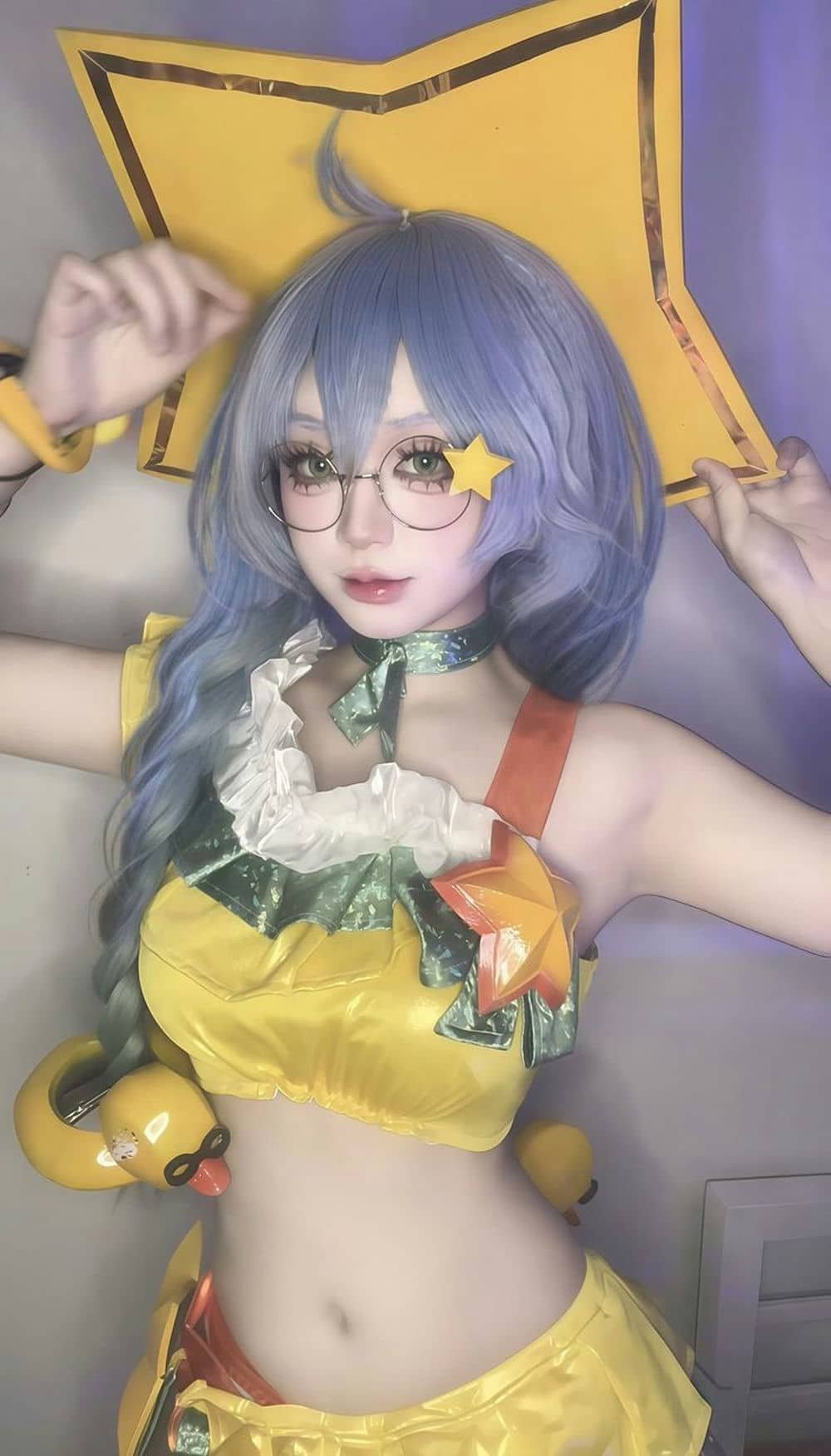 Hot girl cosplay cuốn hút