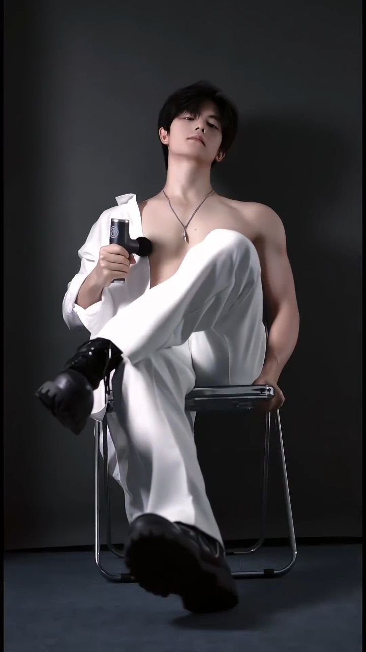 Trai đẹp Trung Quốc hút