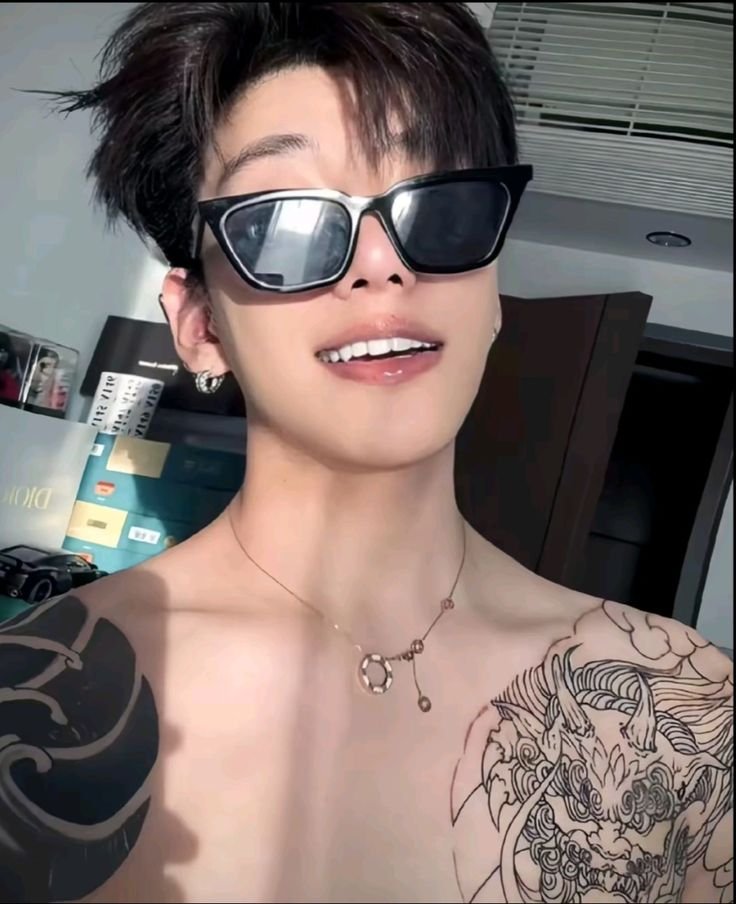 Trai đẹp Trung Quốc lạnh