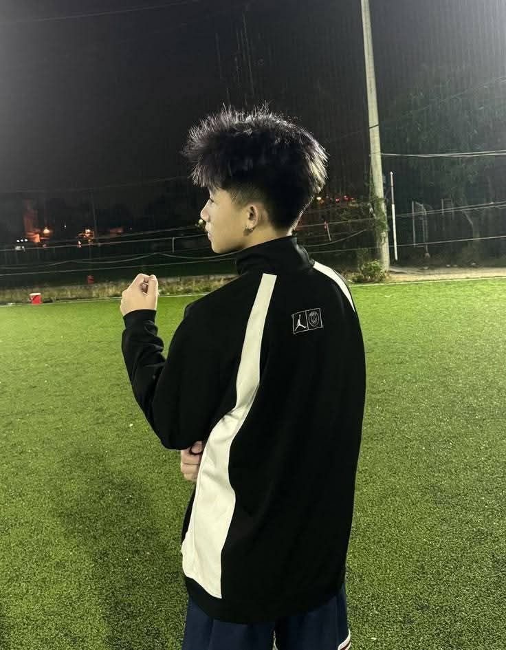 Trai đẹp che mặt chất