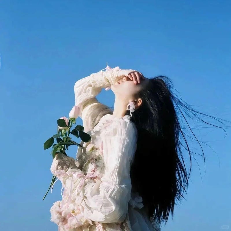 ảnh che mặt ánh nhìn nhẹ nhàng