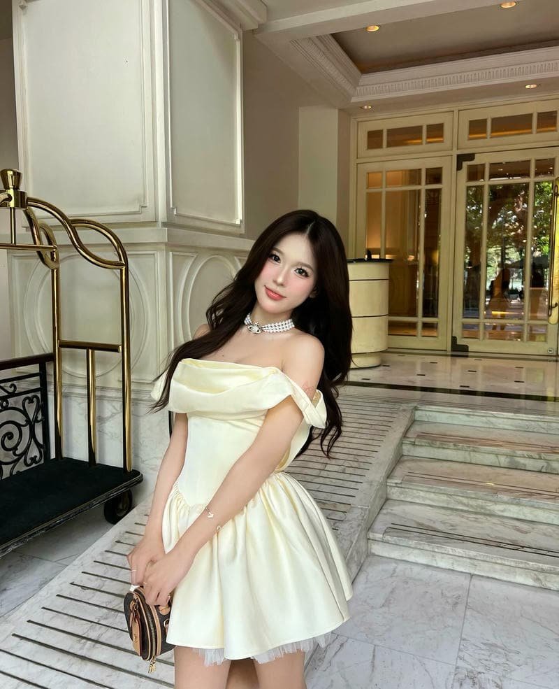 ảnh gái váy ngắn