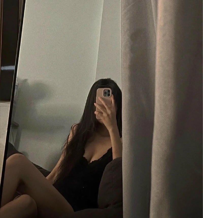 ảnh gái xinh che mặt dịu dàng