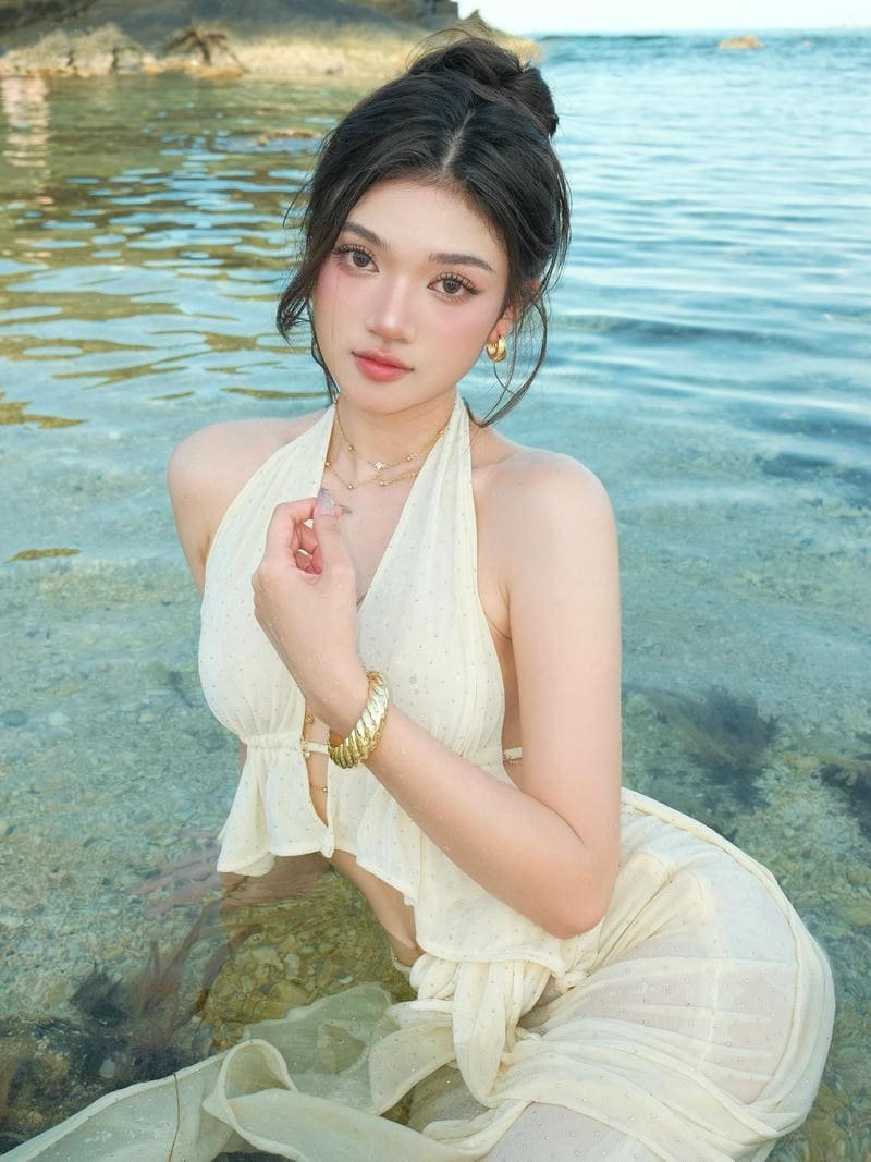 ảnh gái xinh giống thật váy ôm sát