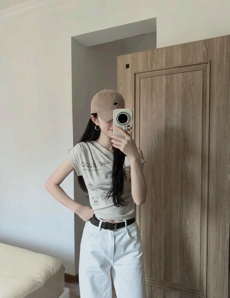 ảnh gái xinh mặt che bí ẩn