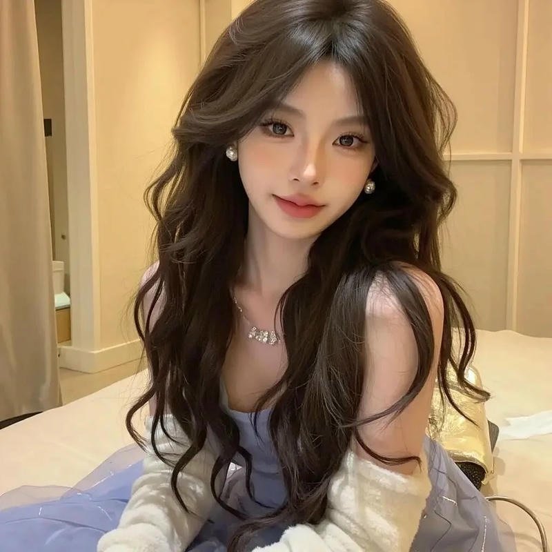 ảnh gái xinh tóc dài rạng rỡ