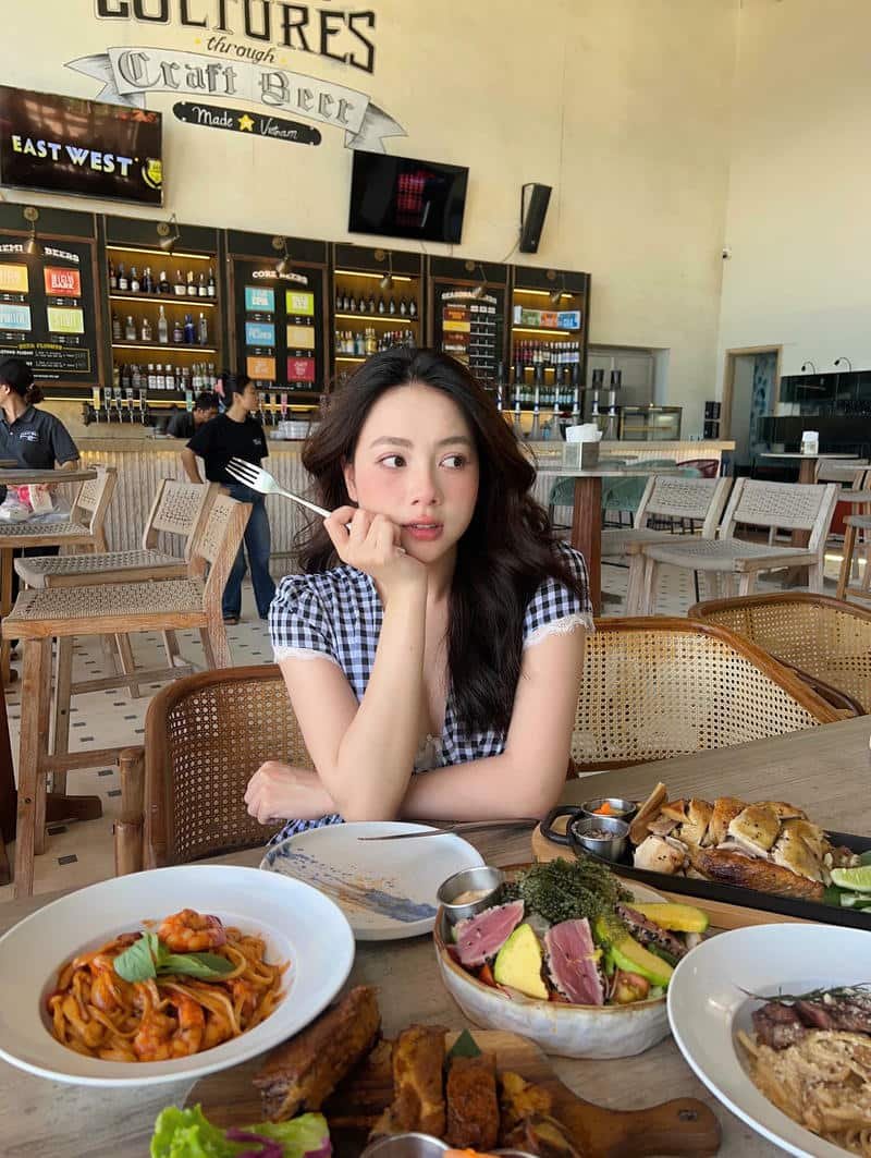 ảnh nữ xinh cute