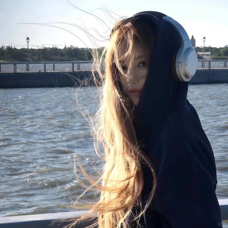 ảnh tóc xoã che mặt