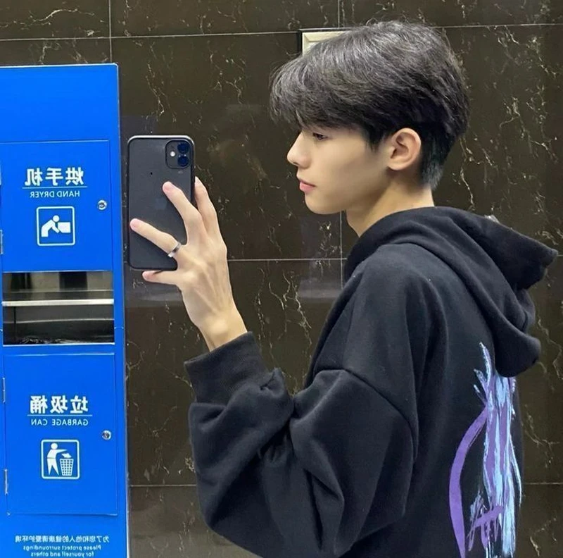 ảnh trai đẹp 14 tuổi chụp full body