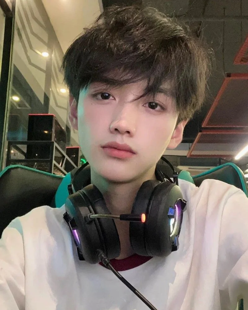 ảnh trai đẹp 14 tuổi cuốn hút nhất