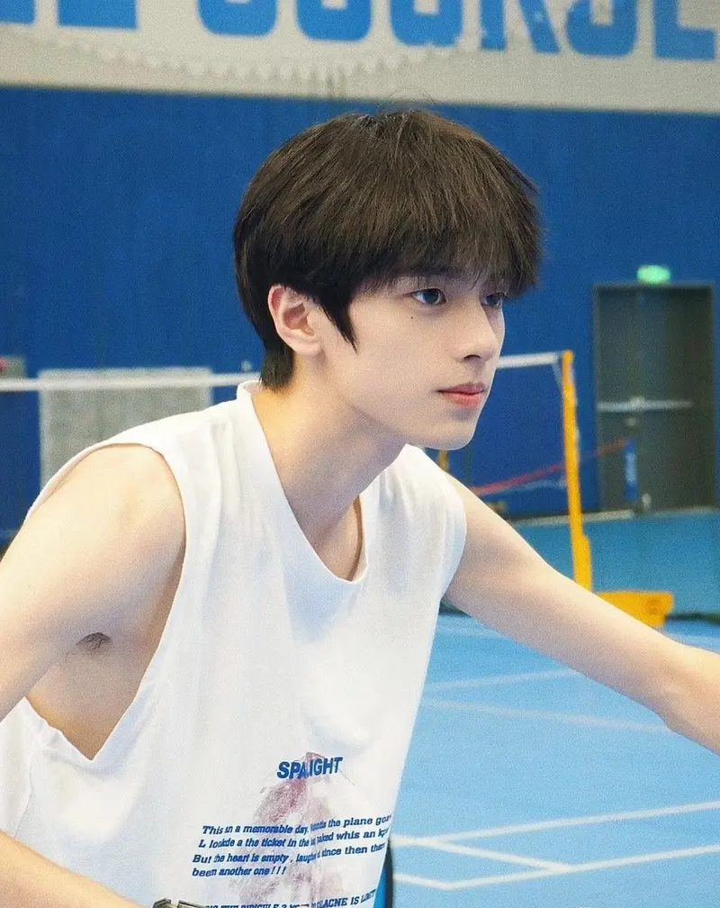 ảnh trai đẹp 14 tuổi cuốn hút