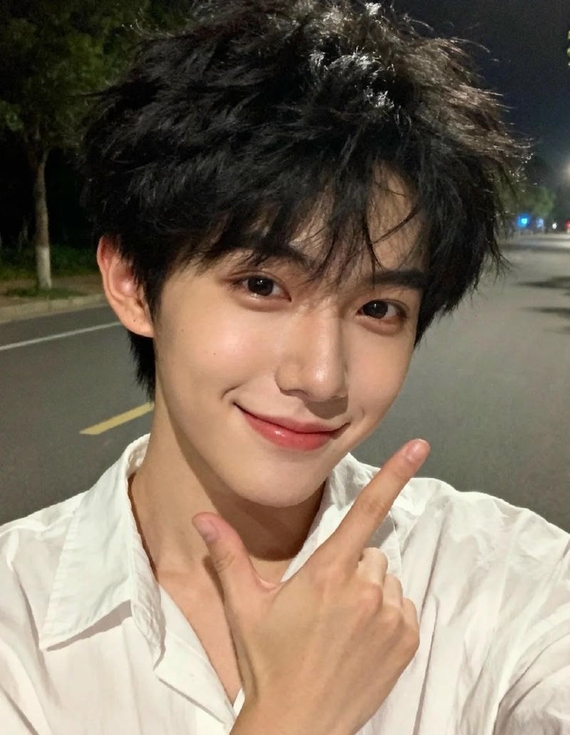 ảnh trai đẹp k9 cười