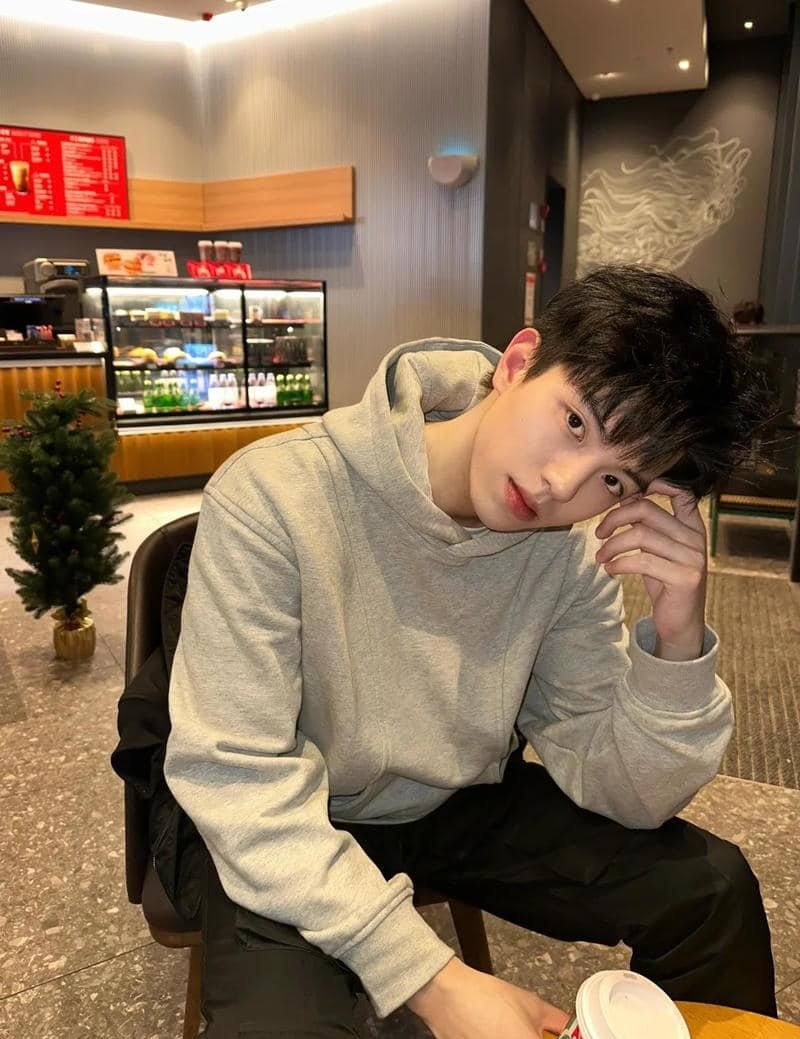 ảnh trai đẹp k9 trẻ trung