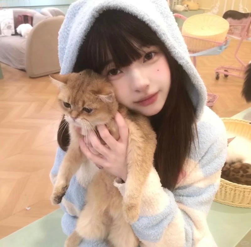 gái trung quốc trang điểm nhẹ