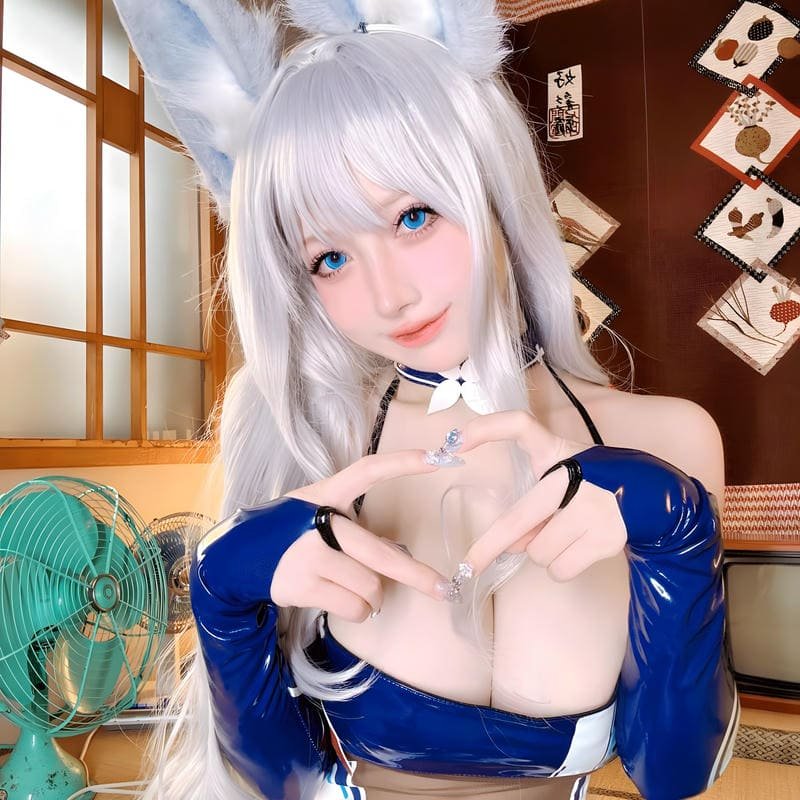 gái xinh cosplay bổ mắt gợi cảm
