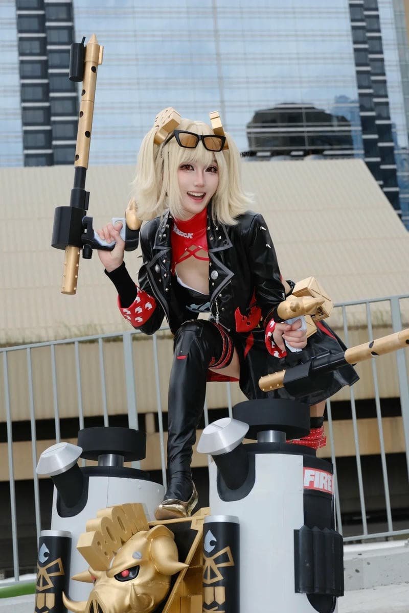 gái xinh cosplay cá tính
