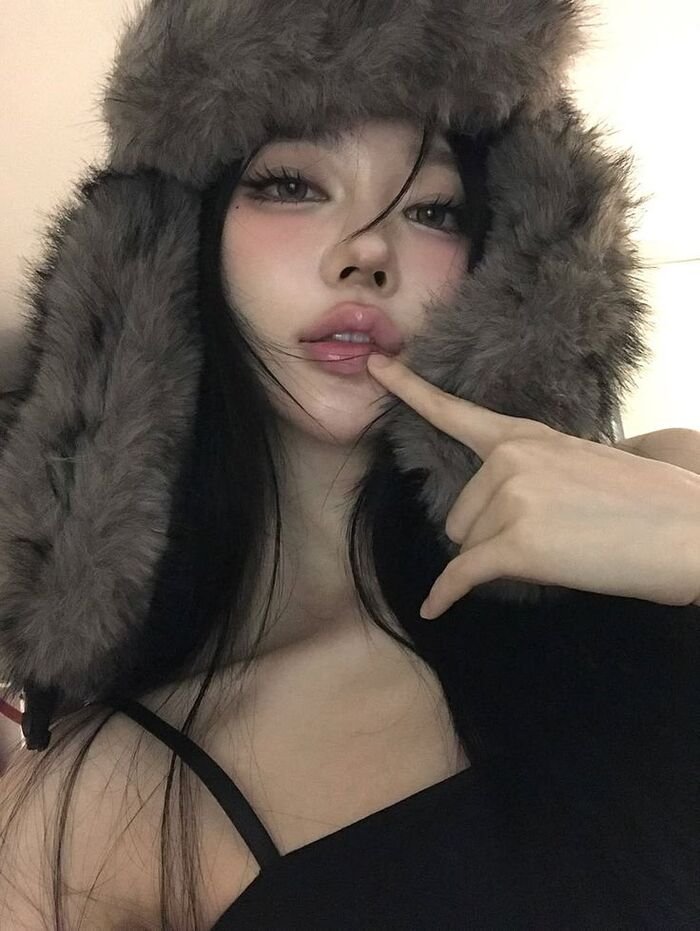 hình ảnh gái xinh ngầu lòi