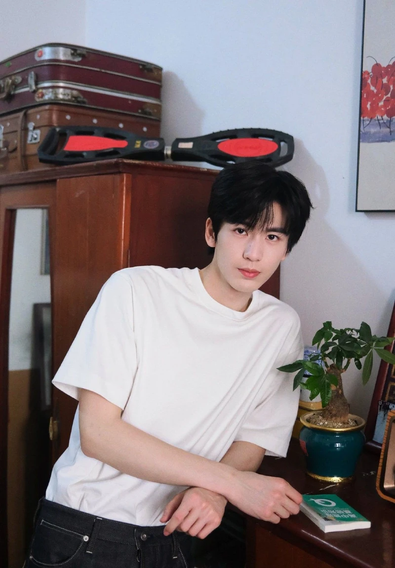 hình trai đẹp tóc ngắn