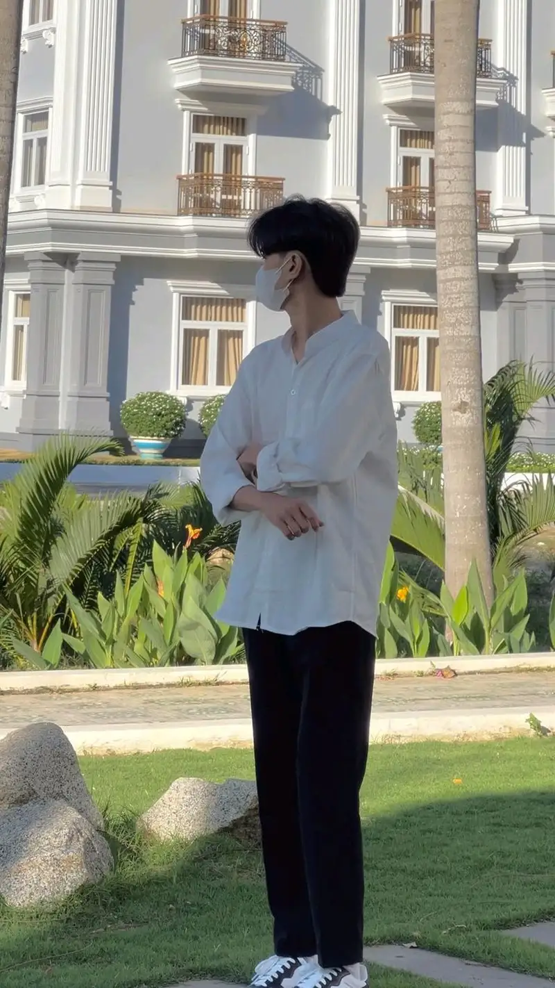 trai đẹp che mặt ngầu