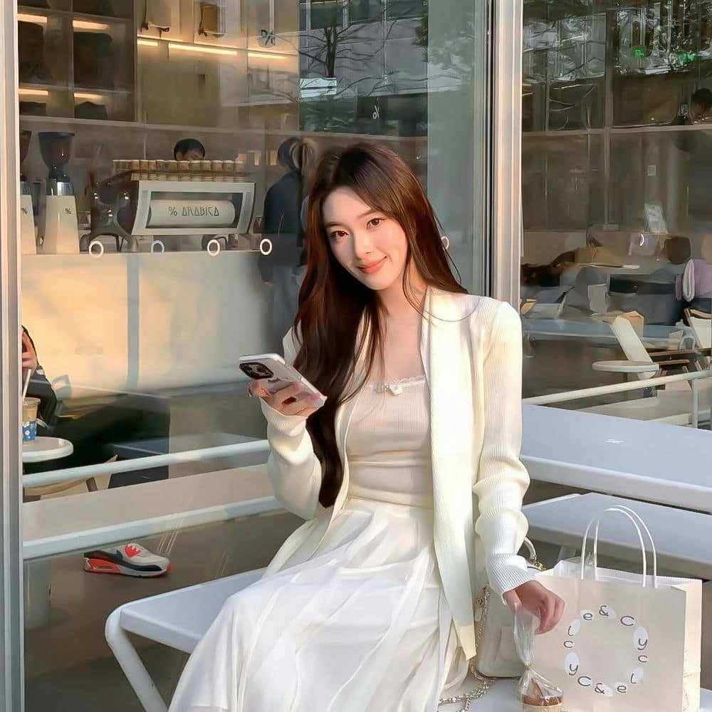 Ảnh gái xinh công sở nổi