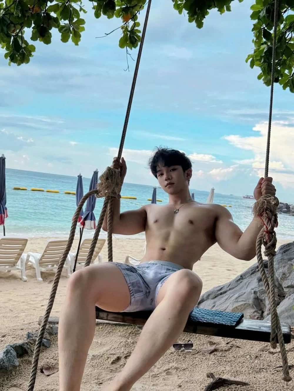 Body trai đẹp cực chuẩn