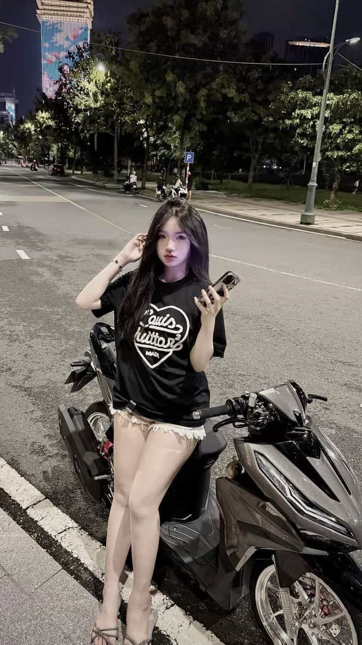 Gái xinh 2k10 rạng rỡ