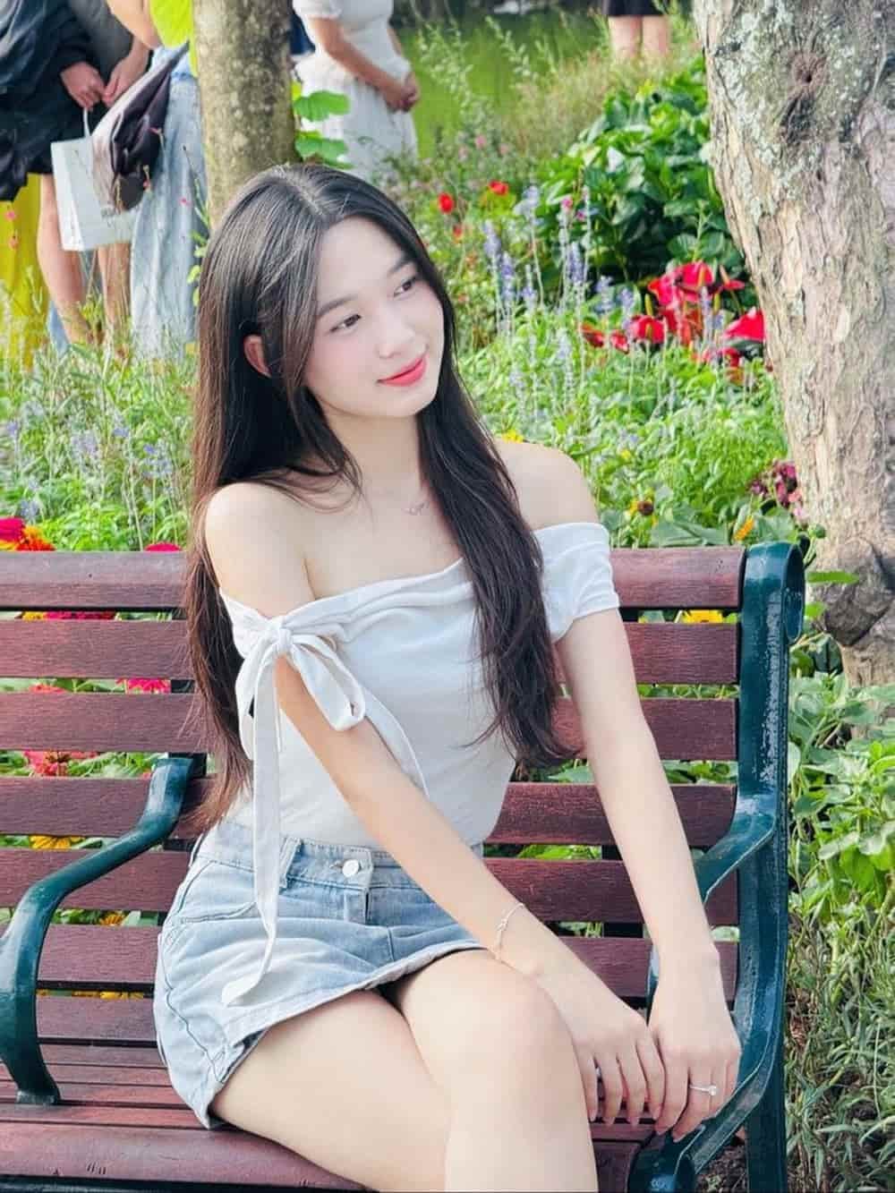 Gái xinh Việt Nam dễ thương