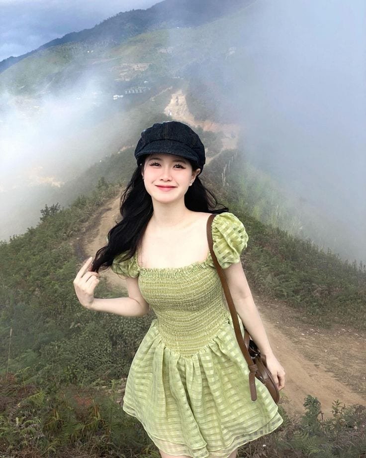 Gái xinh cười duyên dễ thương