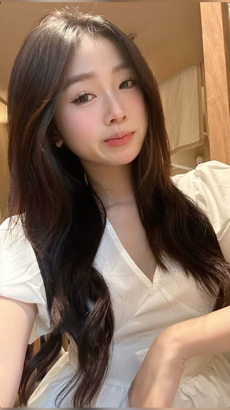 Hot girl 2k6 duyên dáng