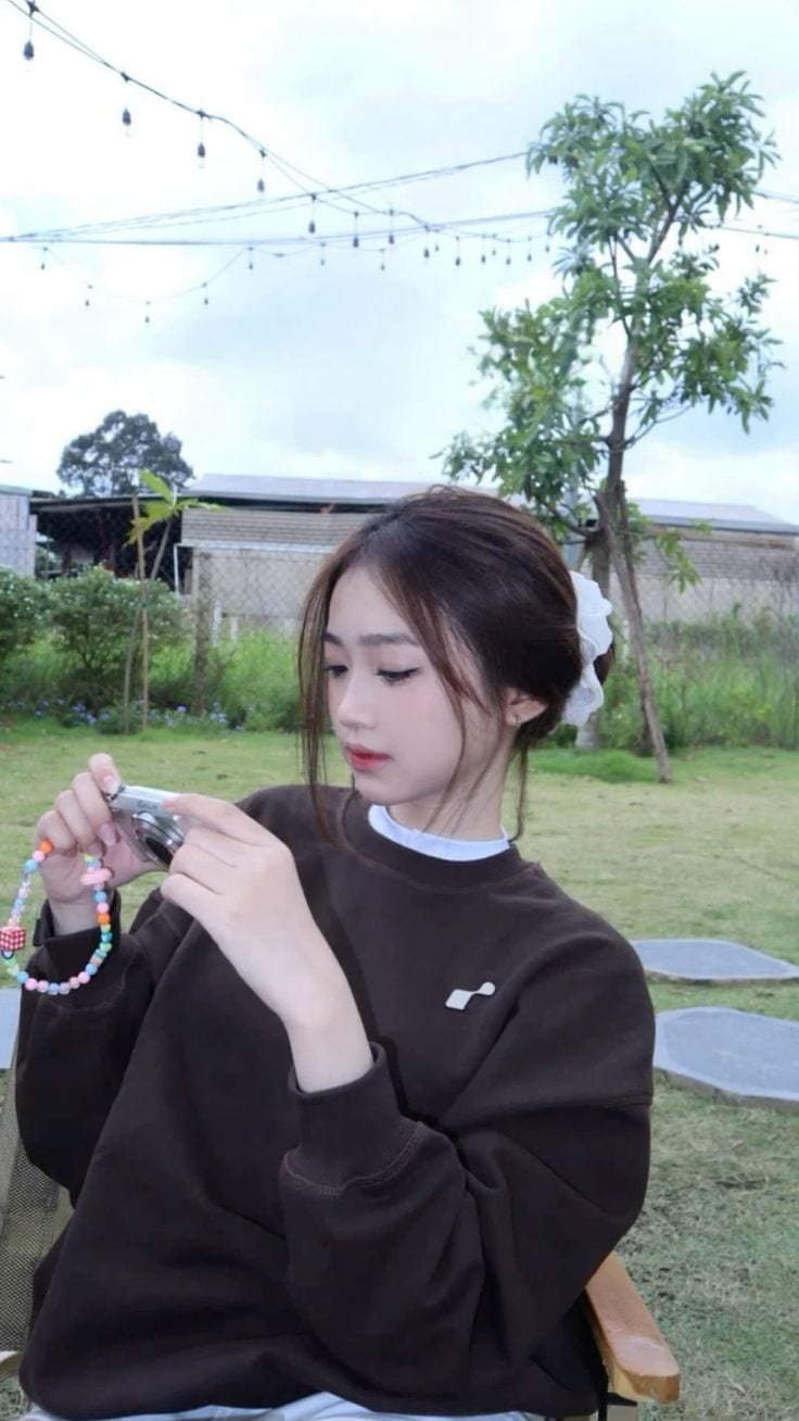 Thiếu nữ 2k6 cá tính