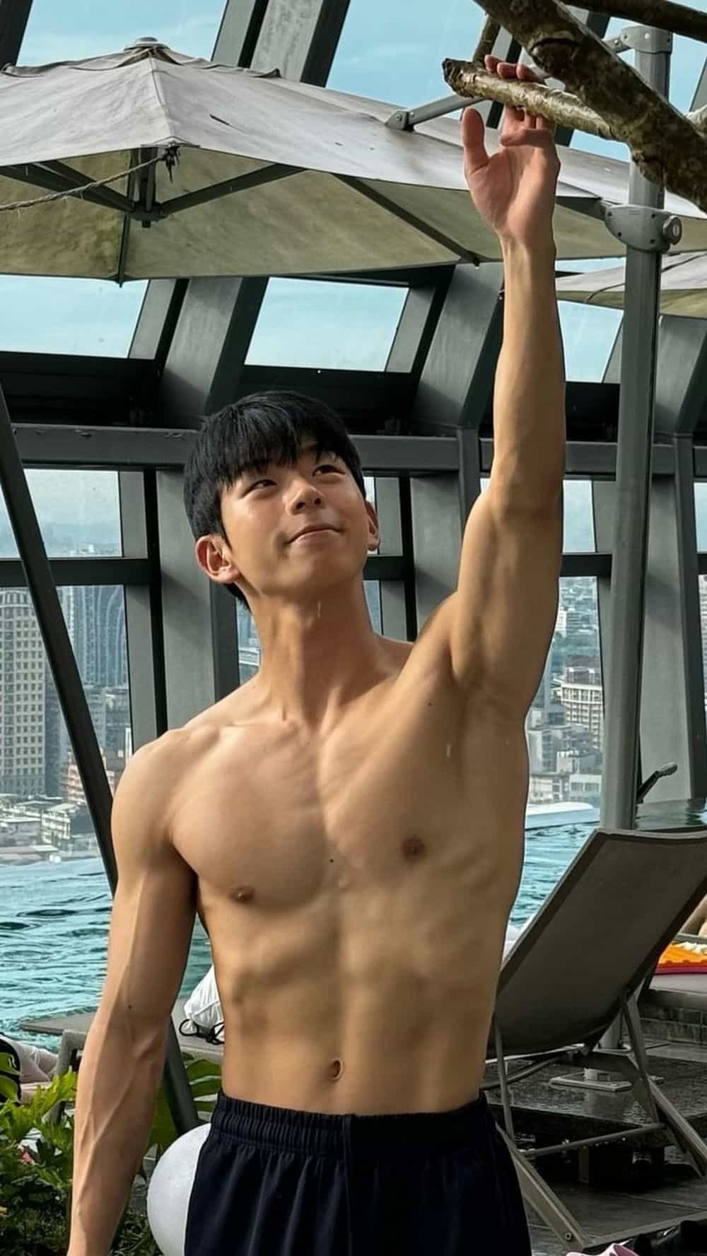 Trai đẹp 6 múi hàn quốc