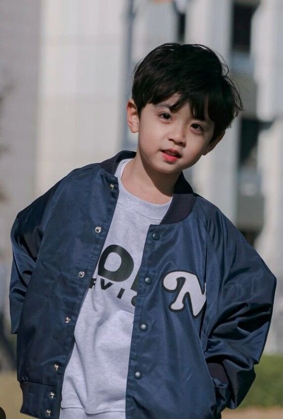 Trai đẹp k11 nổi bật