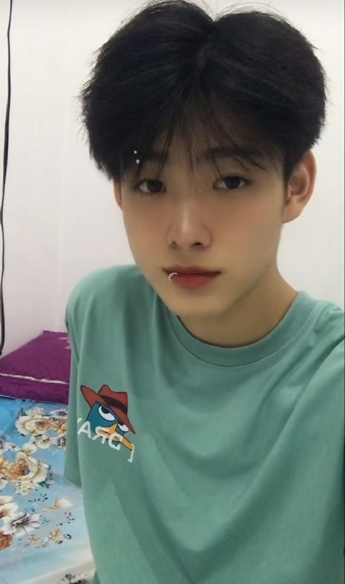 Trai đẹp k12 nổi bật quá