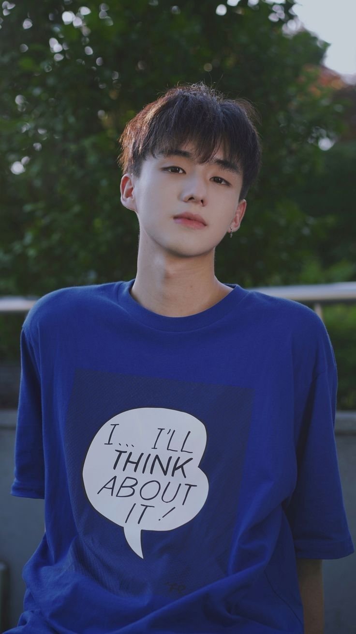 Trai đẹp k12 thần thái mạnh