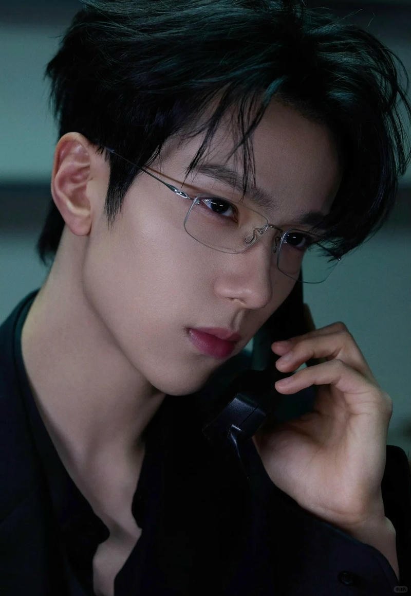 album ảnh trai mặt lạnh