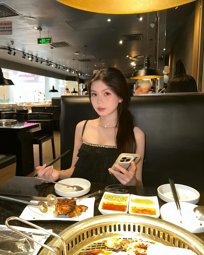 ảnh bé gái 2009 xinh cười tỏa nắng