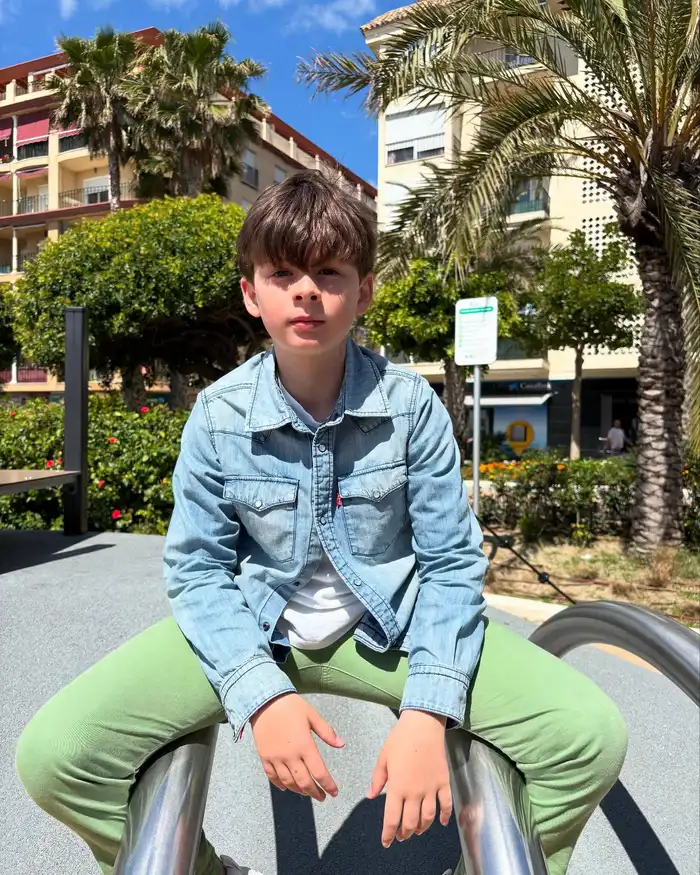 ảnh bé trai đẹp trai cá tính