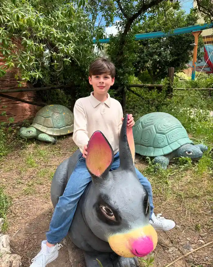 ảnh bé trai đẹp trai độc đáo