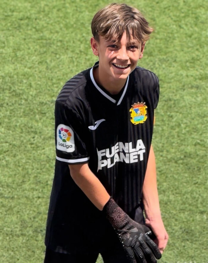 ảnh bé trai lớp 7 đẹp trai phong cách