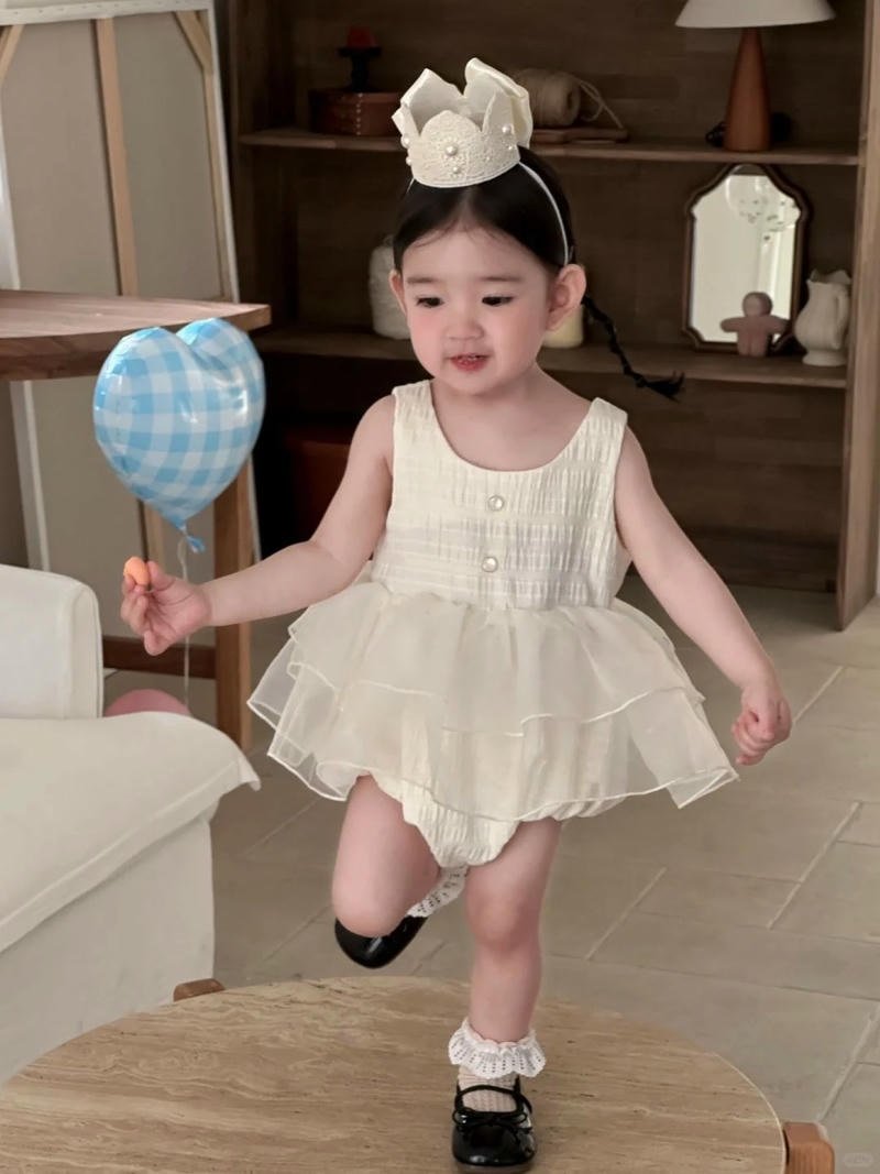 ảnh em bé cute đáng yêu