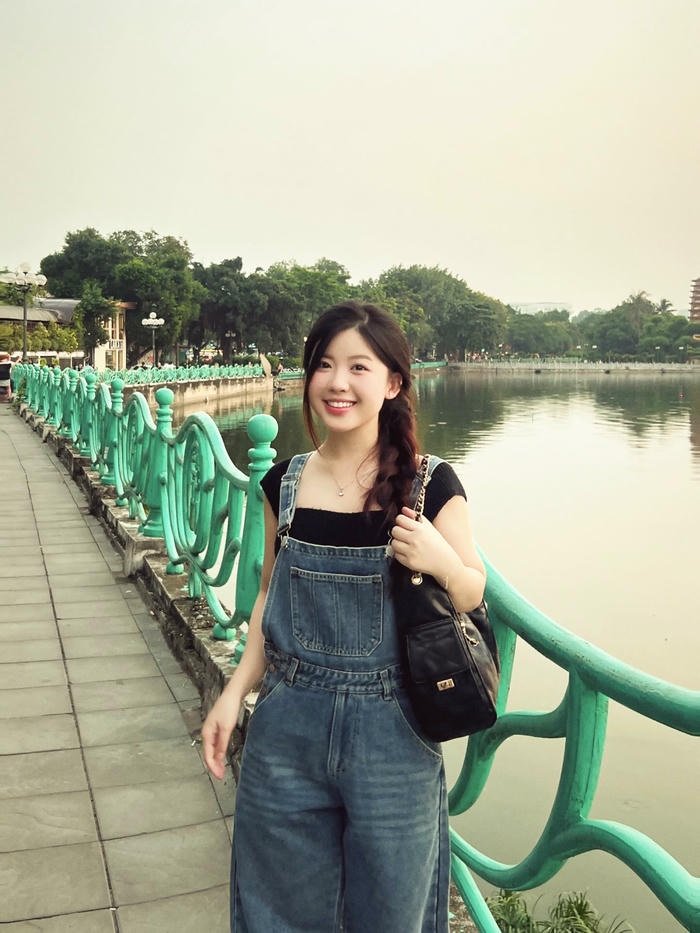 ảnh gái xinh 2k8 phong cách