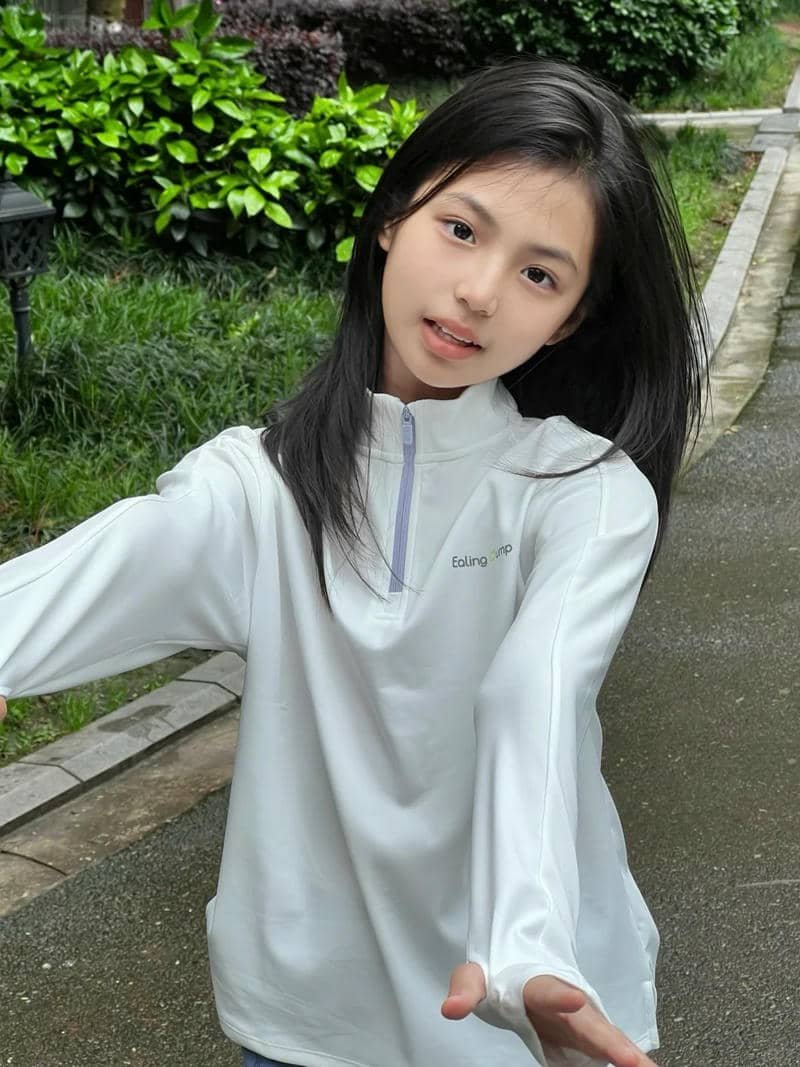 ảnh gái xinh lớp 5 trong sáng