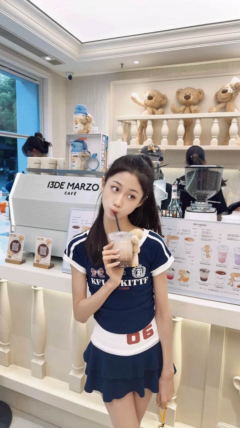 ảnh gái xinh lớp 9 ngây ngô